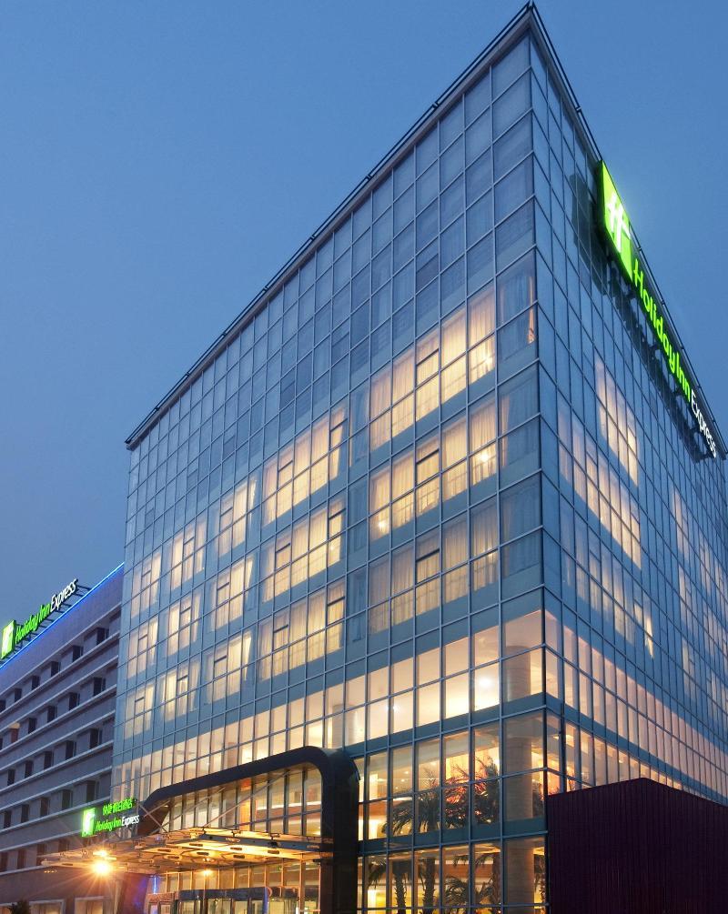 Holiday Inn Express Tianjin Airport By Ihg Eksteriør bilde